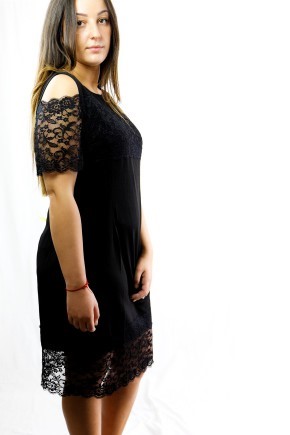 Robe noire dentelle mi longue