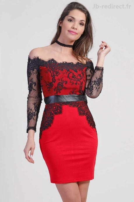 Robe rouge et noir dentelle