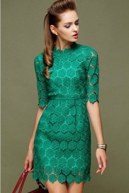 Robe verte en dentelle