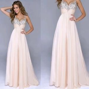 Tenue de cocktail mariage