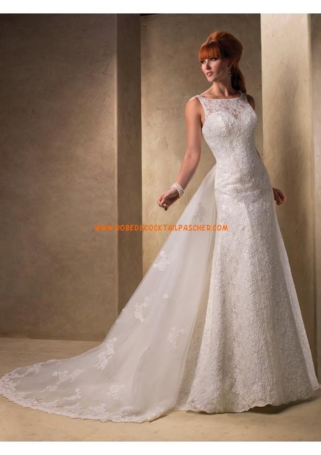 Robe de mariée dentelle avec traine