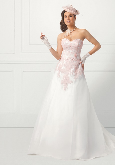 Robe de mariée rose et blanche