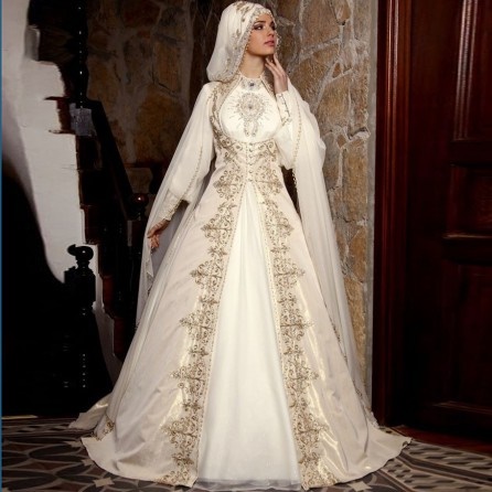 Robe de mariée voilée