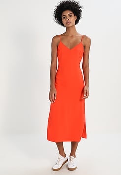 Robe longue couleur corail