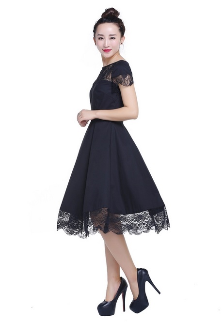 Robe noire retro