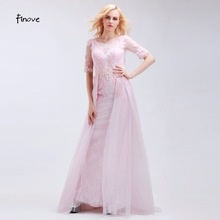 Rose pale robe