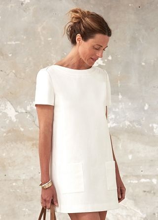 Robe blanche coupe droite