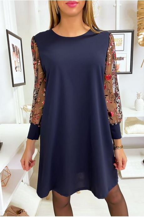 Robe bleue habillee