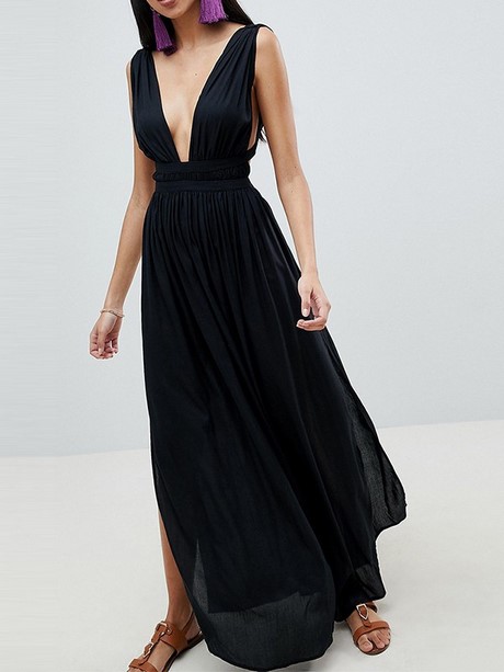 Robe longue noire col v