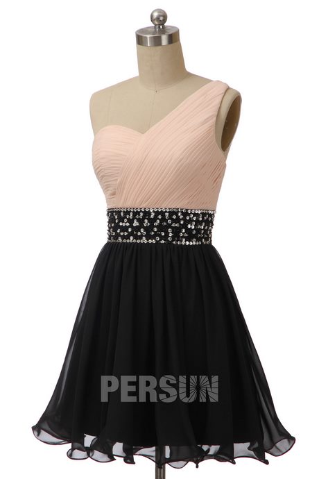 Robe noir classe courte