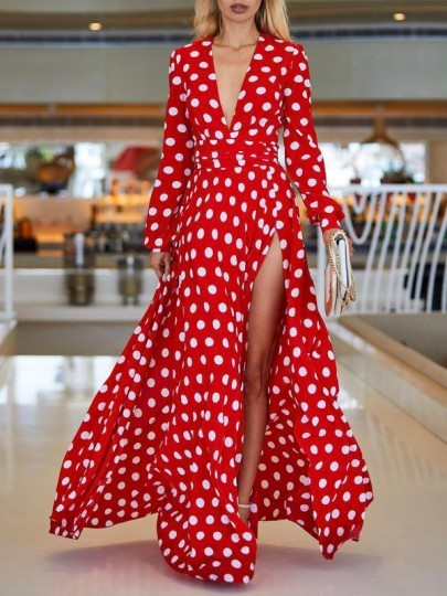 Robe rouge a pois blanc vintage