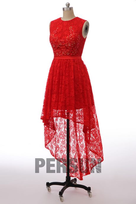 Robe rouge elegante