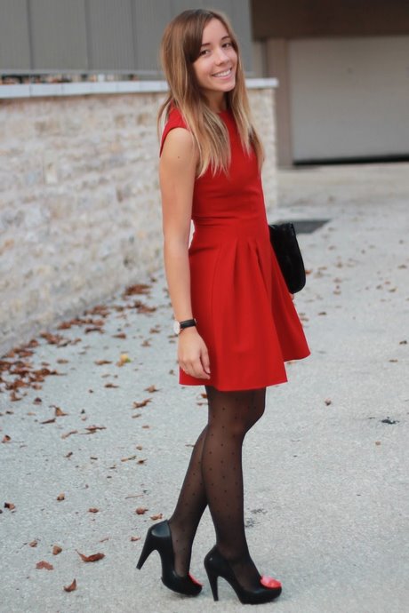 Robe rouge veste blanche