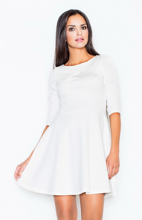 Robe blanche patineuse