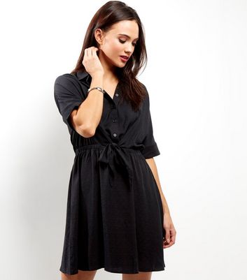 Robe noir patineuse