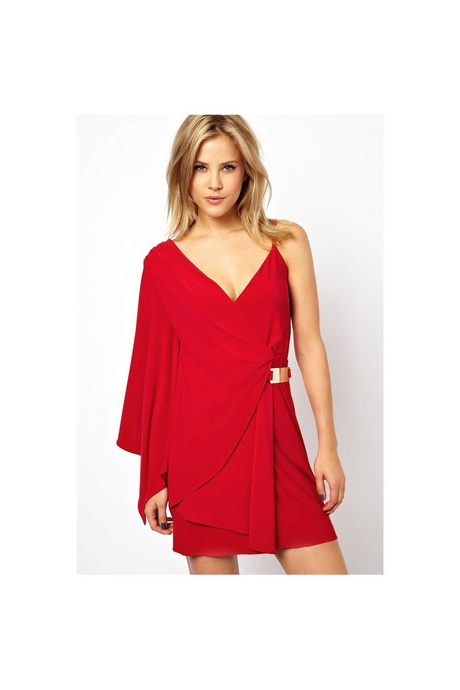 Robe rouge asymétrique