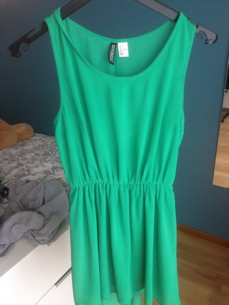 Robe verte fluide