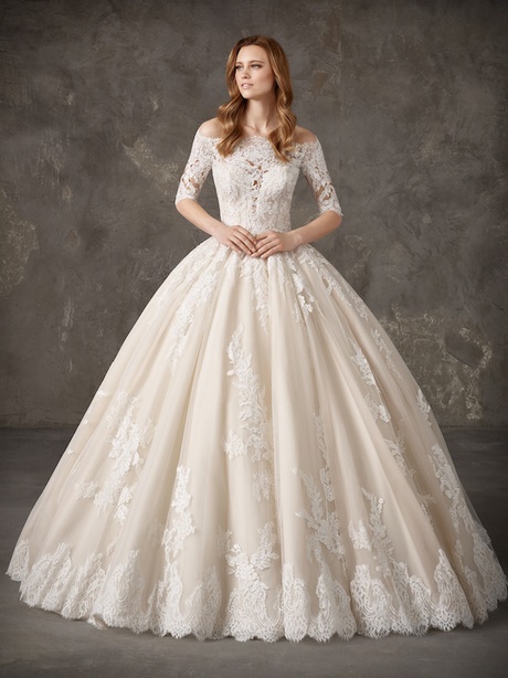 Robe de mariée courte devant longue derriere pronuptia