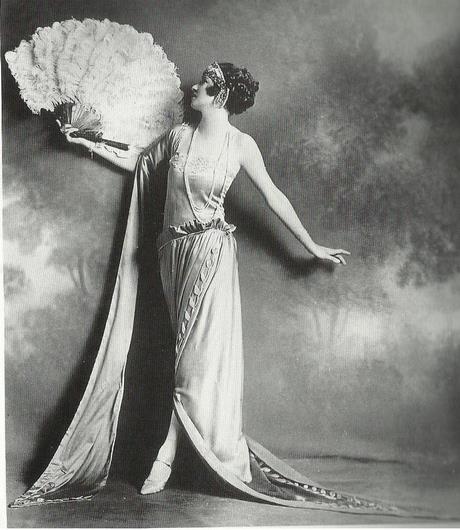 Robe de soirée style années folles