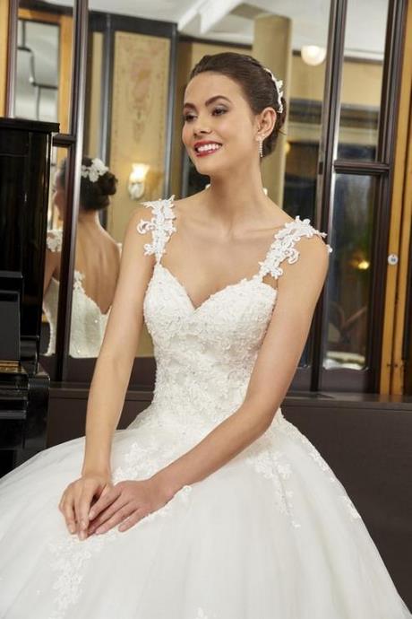 Nouvelle collection 2023 robe de mariée