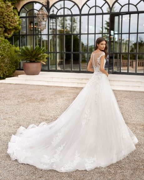 Robe de mariée demetrios 2023