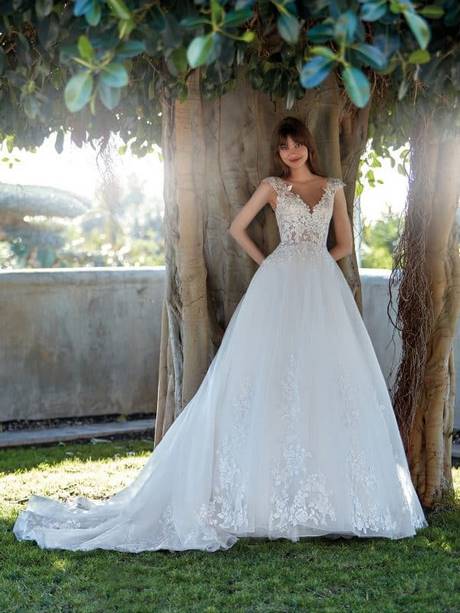 Robe mariée 2023 dentelle