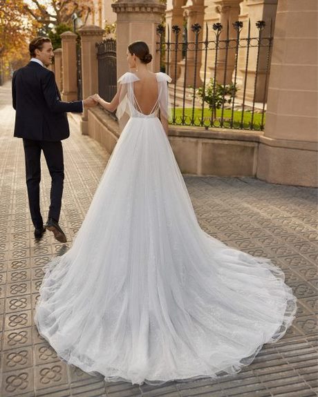 Robes de marié 2023