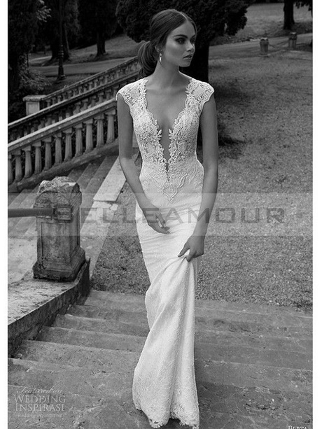 Robe mariée col v dentelle