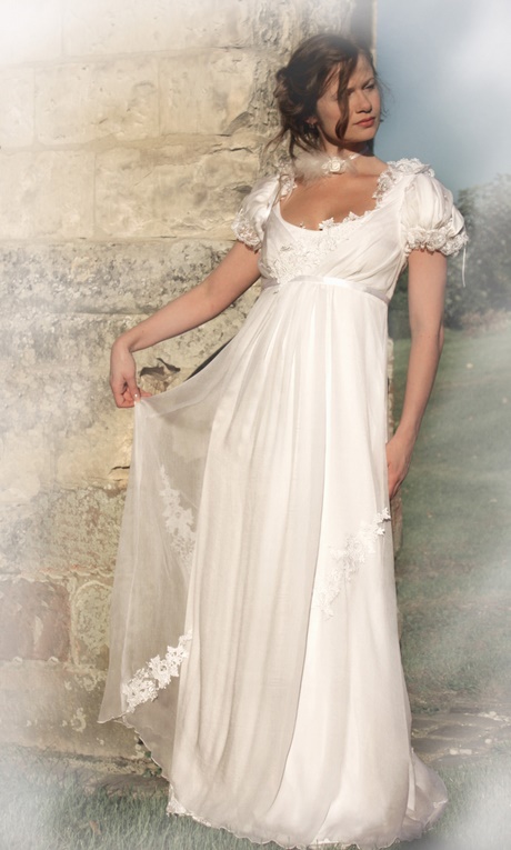 Robe mariée empire dentelle