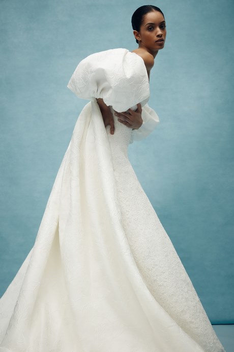 Robe de mariée en couleur 2020