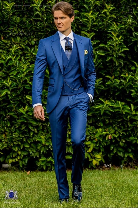 Costume de mariage bleu roi