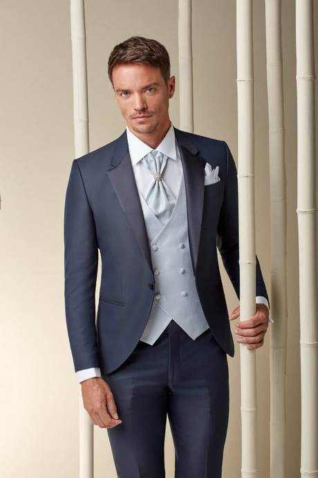 Costume de mariage gris