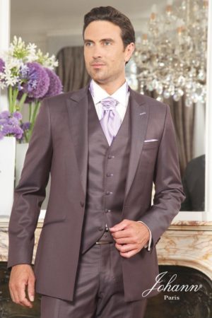 Costume de mariage marron