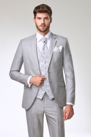 Costume gris pour mariage