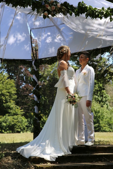 Costume pour femme pour mariage