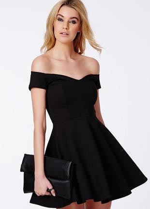La petite robe noire classique