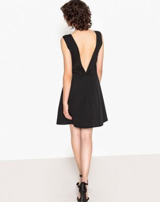 Robe noir pour les fetes