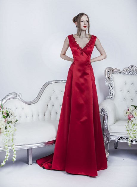 Robe rouge de bal