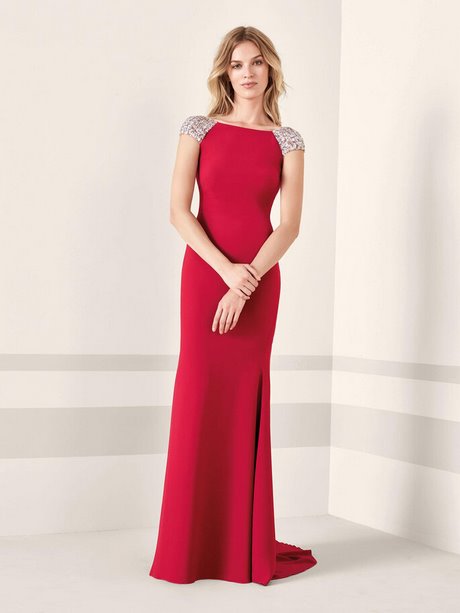 Robe rouge simple courte